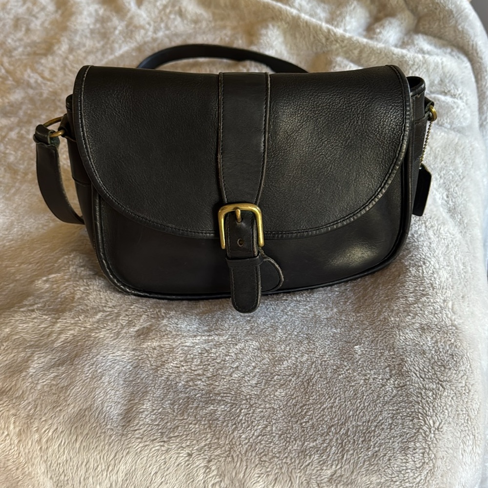 Vintage 1980's Coach Chelsea handbag.  Black leather. Good condition